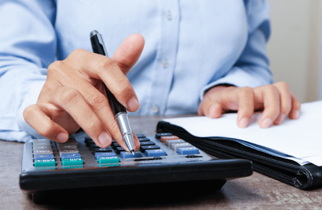 accountant calculating profits