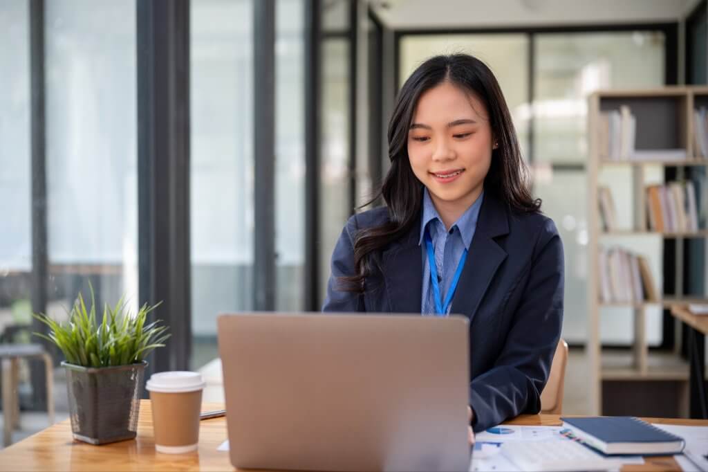 Leverage Payroll Software and Automation